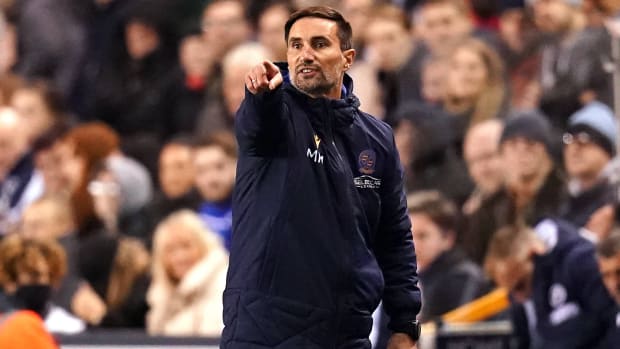 Marko Mitrovic coaching Reading.